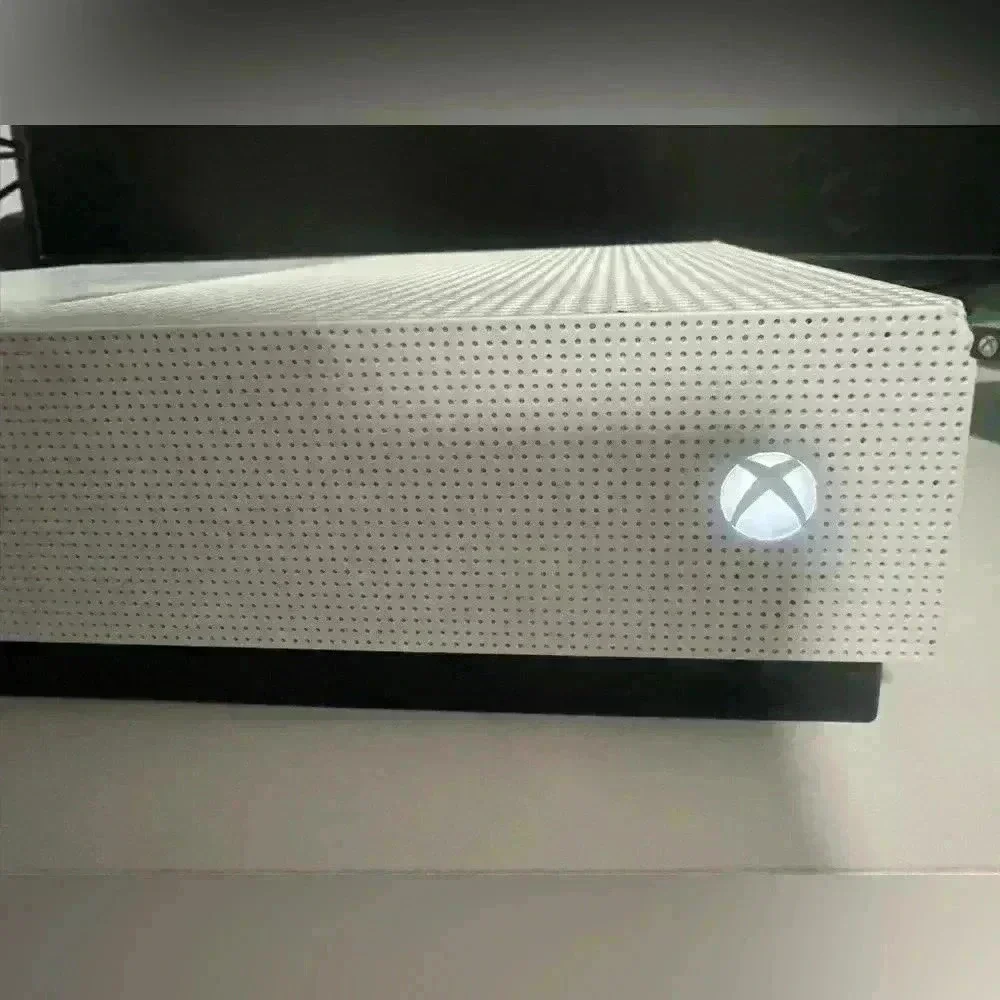 Xbox One S Console White 365GB 4K‎ UHD Blu-ray Player Gaming System Modern